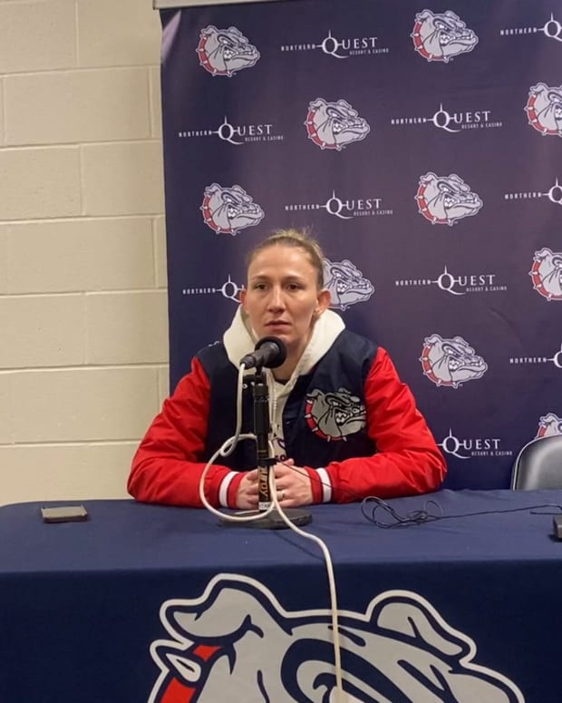 Courtney Vandersloot discussed